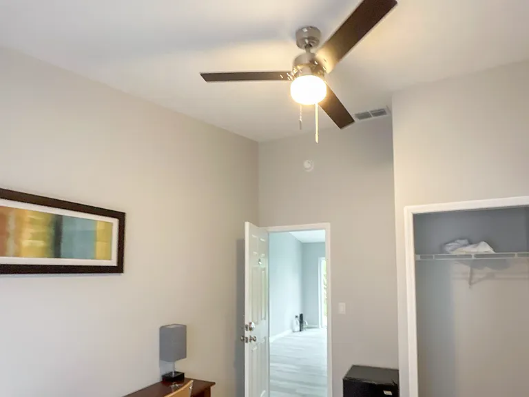 Aspenwood Cir — Photo 4