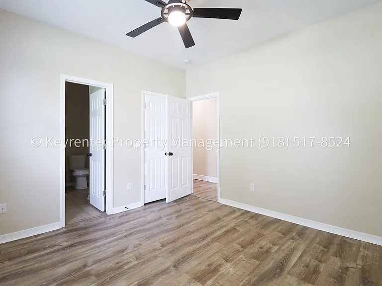 806 W 118th St S — Photo 12