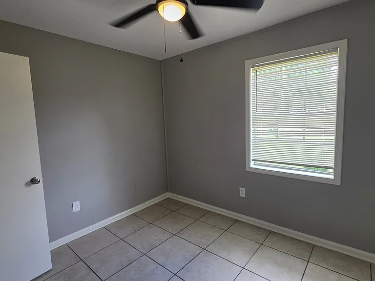 5136 Alford St — Photo 8