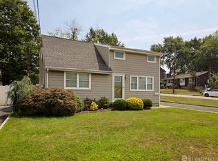 4 Louis St, Hopelawn, NJ 08861
