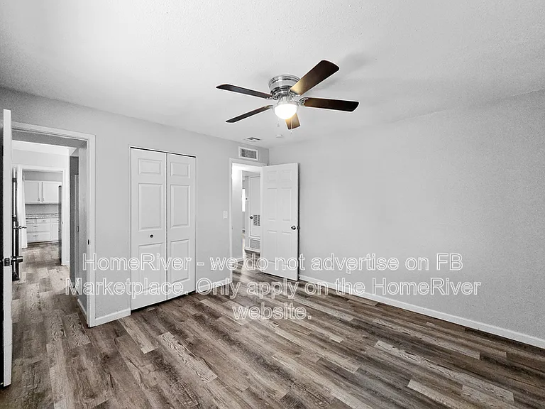 512 S 75th Pl — Photo 11