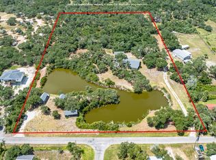 164 4th St, Rockport, TX 78382