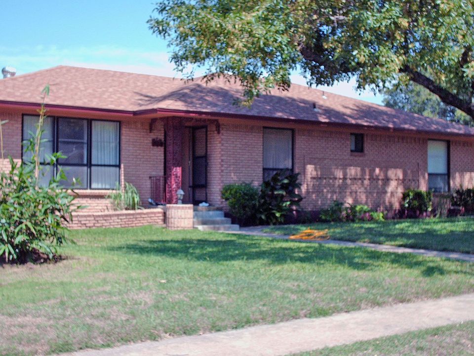 1st image of 319 Mizell St