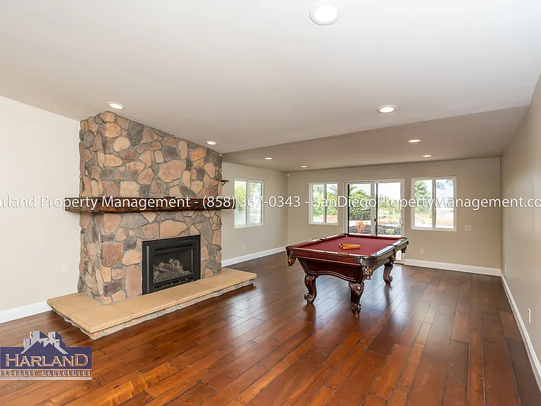6271 Soledad Mountain Rd — Photo 4
