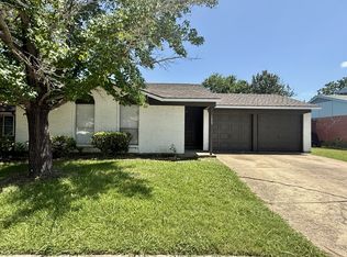 1209 Birchbrook St, Grand Prairie, TX 75052