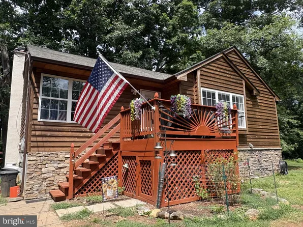 139 Dawn Ln, Harpers Ferry, WV 25425