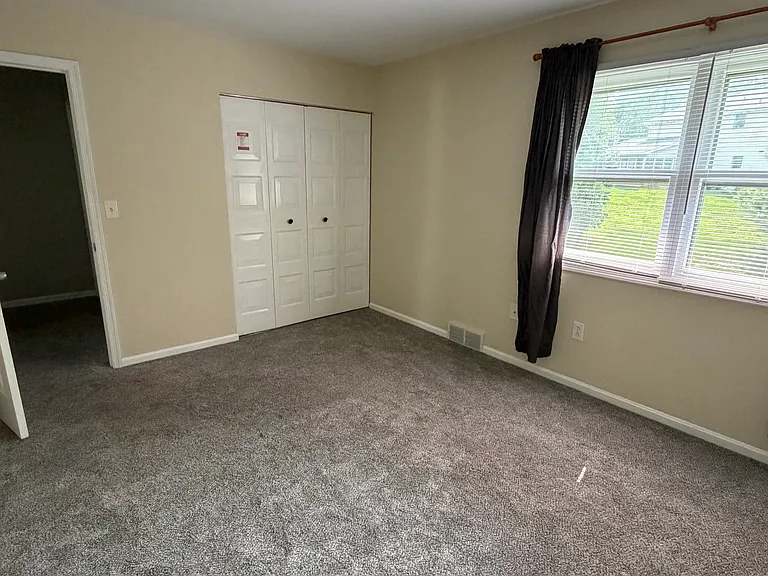 907 Allenview Dr — Photo 14