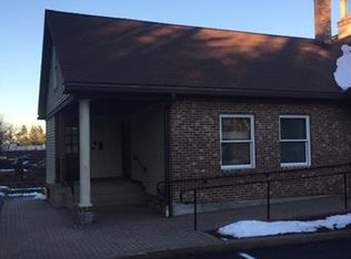 35 Waterville Rd, Avon, CT 06001