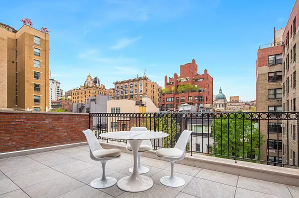 Rented by Nest Seekers International | media 52