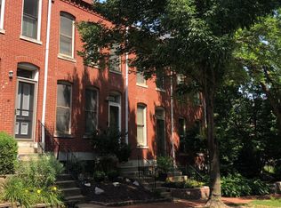 1305 Mackay Pl, Saint Louis, MO 63104