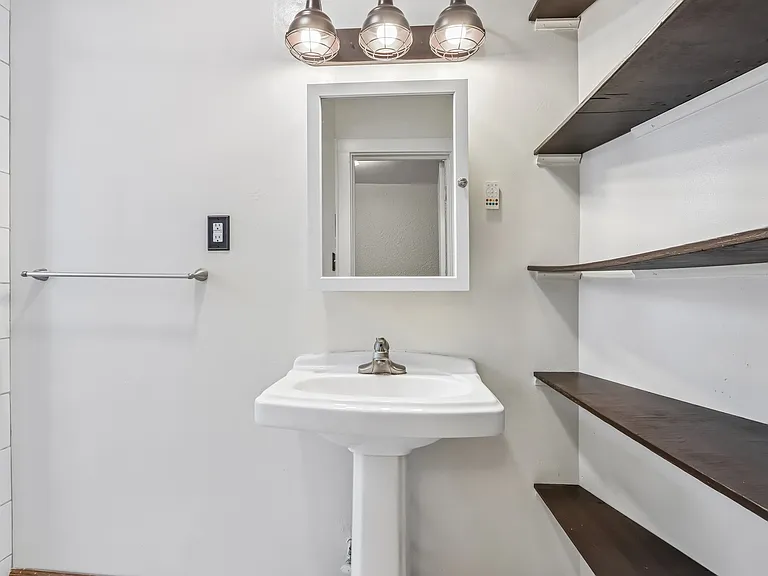 1660 N Marshall St #1 — Photo 30