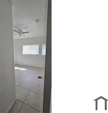 3 bed, 1260 sqft, $2,100 — Photo 3