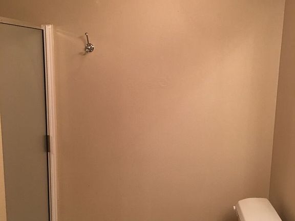 2nd image of 211 Ashworth Dr #8