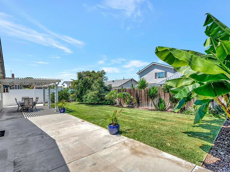 9131 Warfield Dr — Photo 59