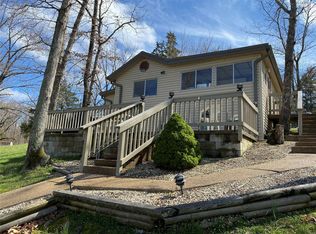 1393 Hartshorn Dr, Hermann, MO 65041