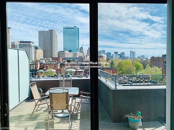 6-12 Blackwood St. #412 Boston - Back Bay Unit Photo 3 (1)