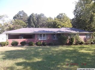 120 Brentwood Dr, Gadsden, AL 35901