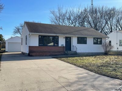 618 9th Ave SE, Waseca, MN, 56093