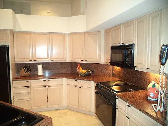 4th image of 2499 Bay Isle Dr