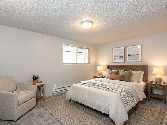 2nd image of 1805 Filbert Rd APT 15