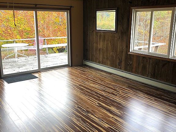 Living room/dining room