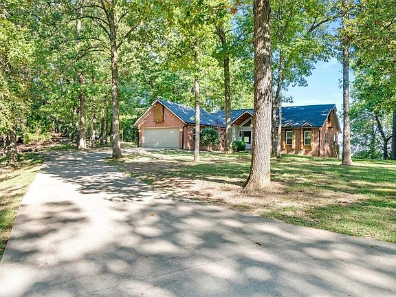 3rd image of 22490 Derik Rd