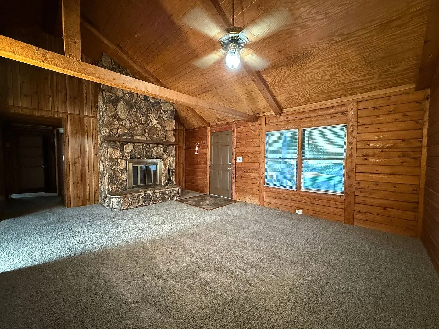 2 bedroom, 1 bath House — Photo 4