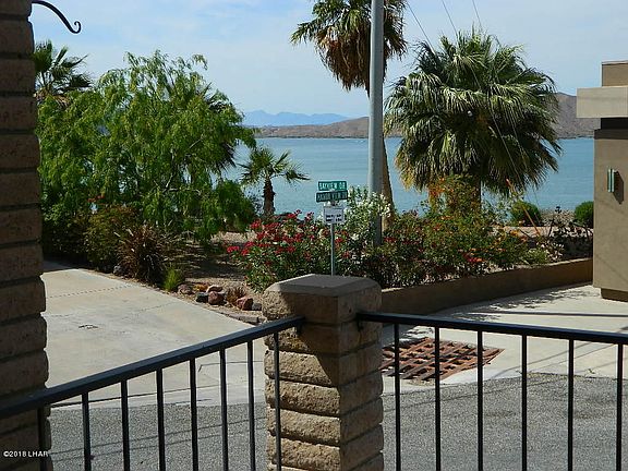 5th image of 782 Bay View Dr