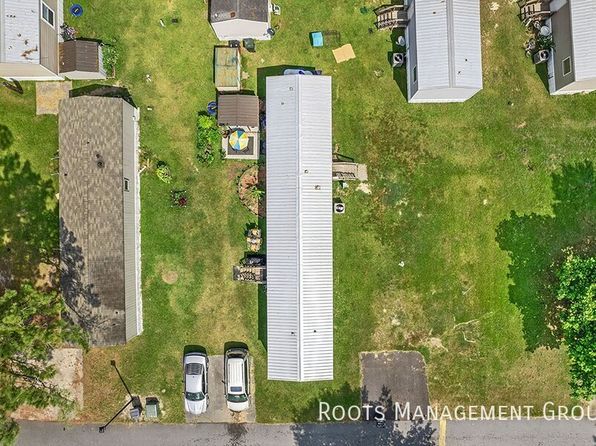 58 Carriage Lane Est #58, Streator, IL 61364
