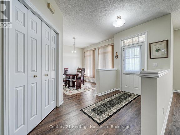 5th image of 667 Southwood Way #2