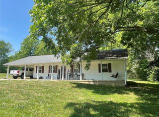 271 Green St, Oak Ridge, MO 63769