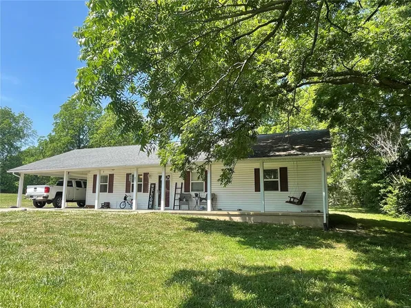271 Green St, Oak Ridge, MO 63769