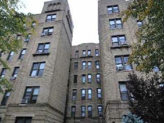 4th image of 8374 Talbot St #4
