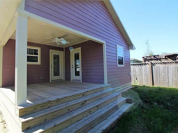 5th image of 602 E Hernandez St