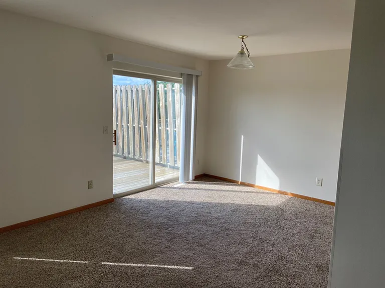 514 N Westmount Dr #1 — Photo 7