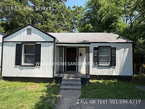 2107 S Pine St Photo 1