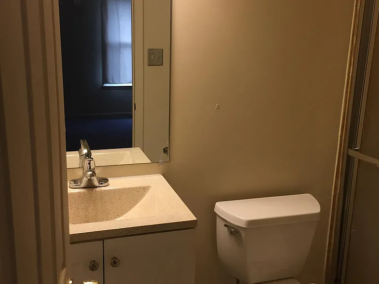 3rd Floor Master Bedroom Bathroom