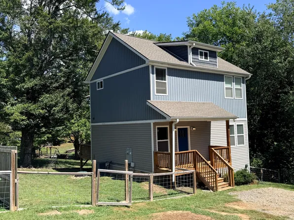 102 Oscar Ln, Asheville, NC 28806