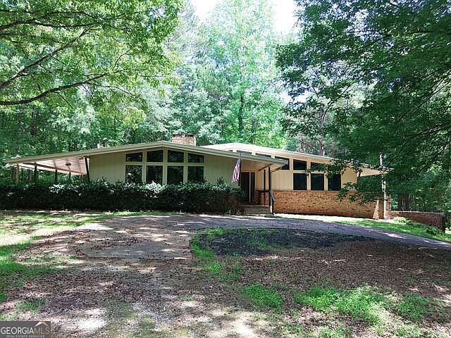 1st image of 205 Avon Dr