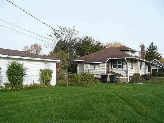 4th image of 301 N Sunnyside Ave