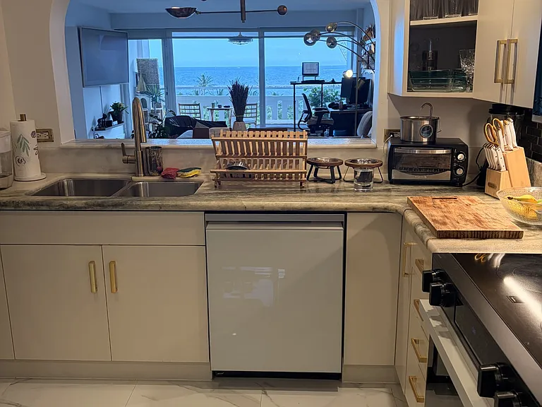 2000 S Ocean Dr #608 — Photo 7