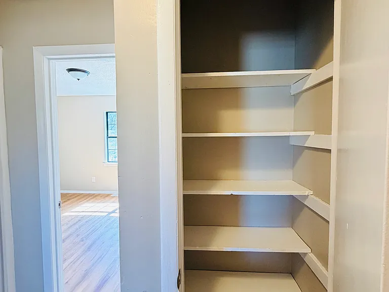 6 Almond Ct #6C — Photo 3
