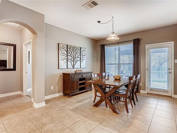5th image of 4516 Monterosa Ln