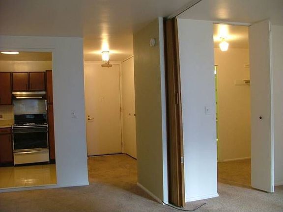 Kitchen/Hall/Big Closet