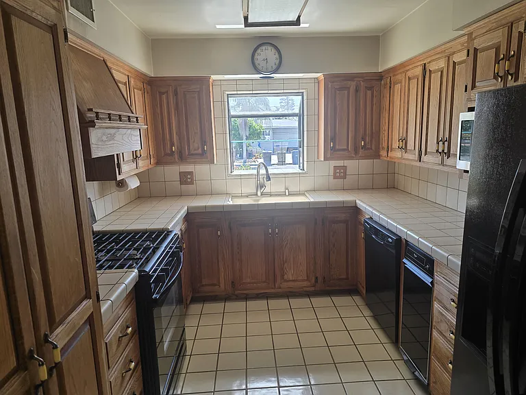12141 Movius Dr — Photo 11