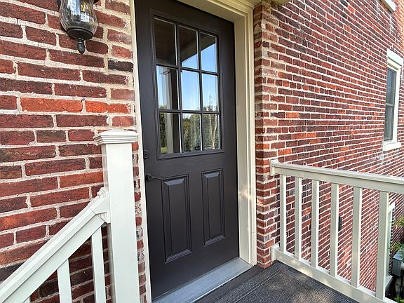 2nd floor entrance