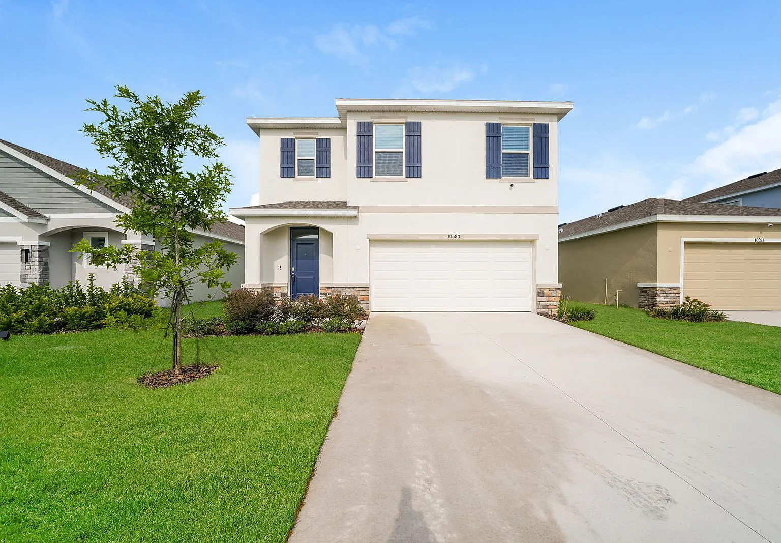 5 bed, 3.0 bath, 2453 sqft, $2,500 — Photo 1