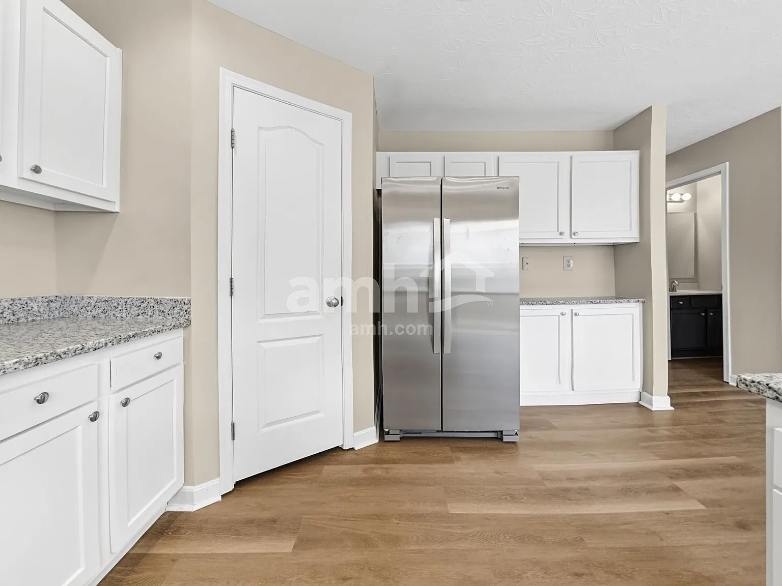 4 bed, 2.5 bath, 2564 sqft, $2,945 — Photo 3