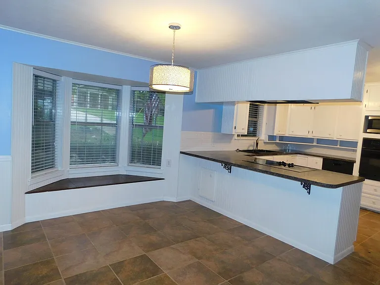 4220 Birdwell Dr — Photo 5
