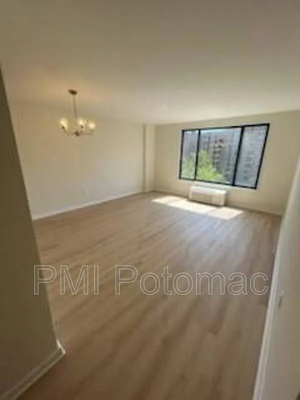 1 bed, 1.0 bath, 600 sqft, $2,350 — Photo 3